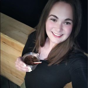 Meet your Posher, Maranda